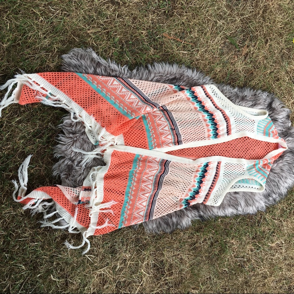 Native Aztec-ish Wrap Shrug - Picture 2 of 5